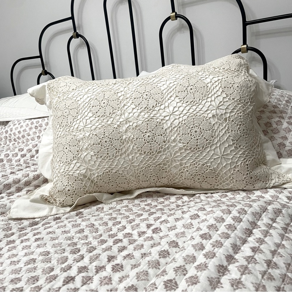 Beautiful Vintage Cotton Pillowcase  Ivory crocheted lace